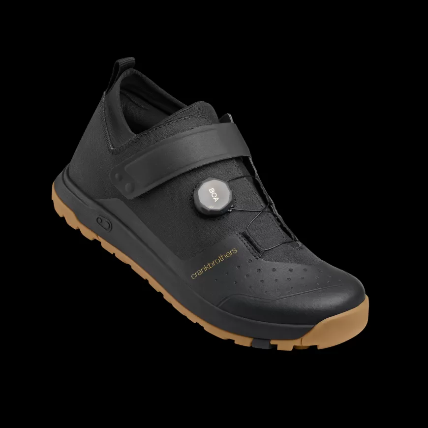 Stamp | Stamp Trail Flat*Crankbrothers Stamp Trail BOA® Flat Shoes - Black/Gold